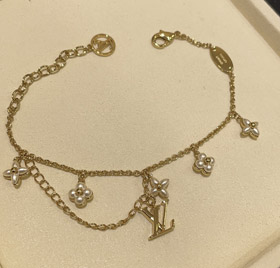 Louis Vuitton LV Letter Floral Pattern Pearl Gold Bracelet-0207  