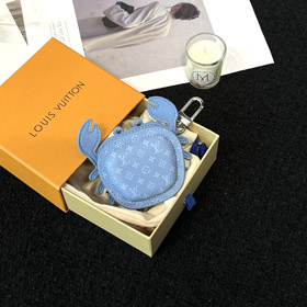 Louis Vuitton LV small crab earphone bag keychain pendant ornament -0343